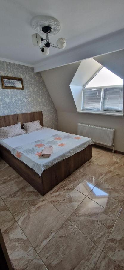 Tecuci Apartment In The Center キシナウ エクステリア 写真